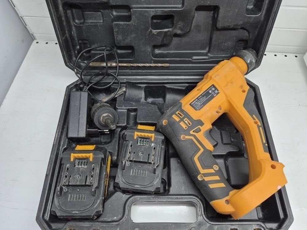 Перфоратор Deko DKCH20