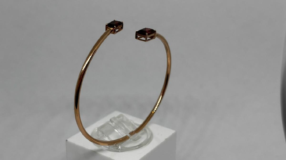 БЖКИ585 БРАСЛЕТ ЖЕСТКИЙ С КАМНЯМИ (Au 585)