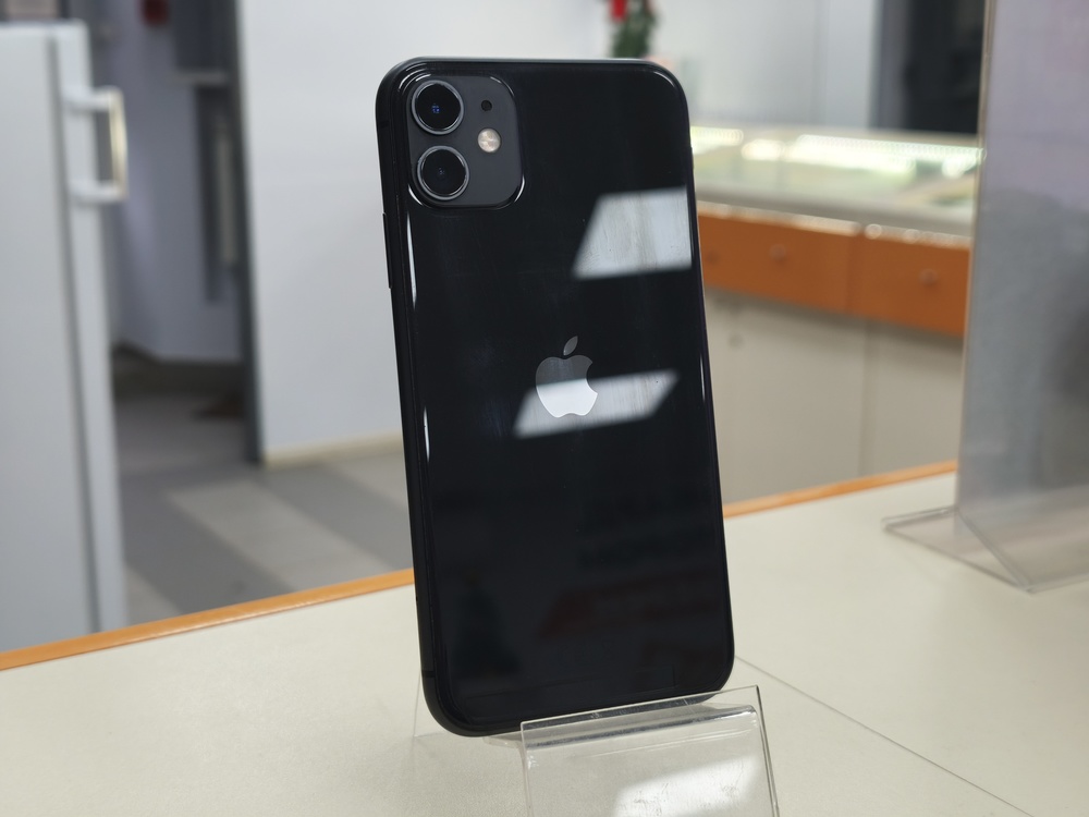 Смартфон Apple iPhone 11 64Gb