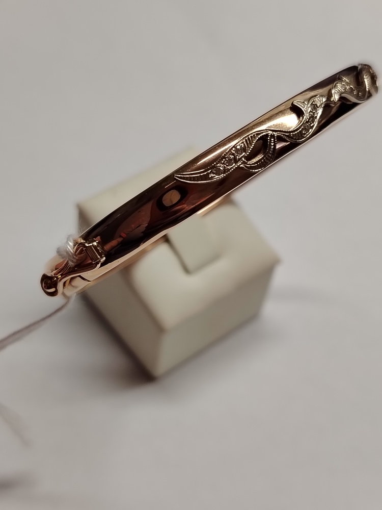 БРАСЛЕТ ЖЕСТКИЙ С КАМНЯМИ (Au 585)