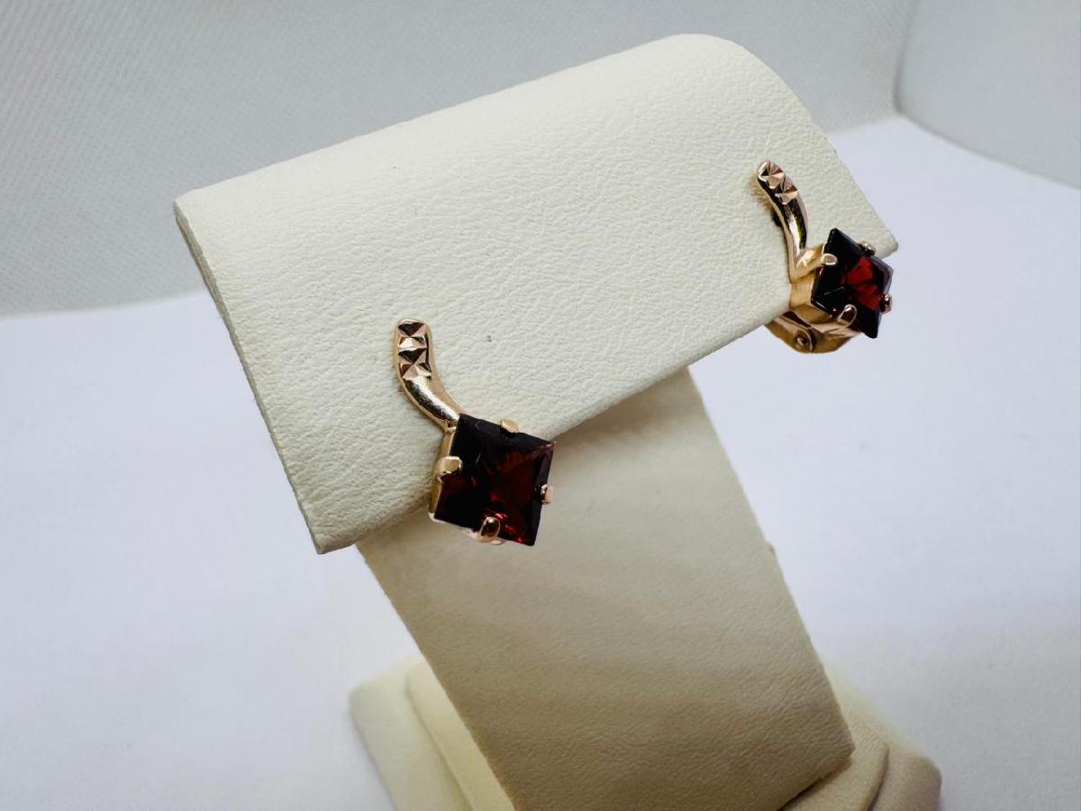 СЕРЬГИ С КАМНЕМ (Au 585)