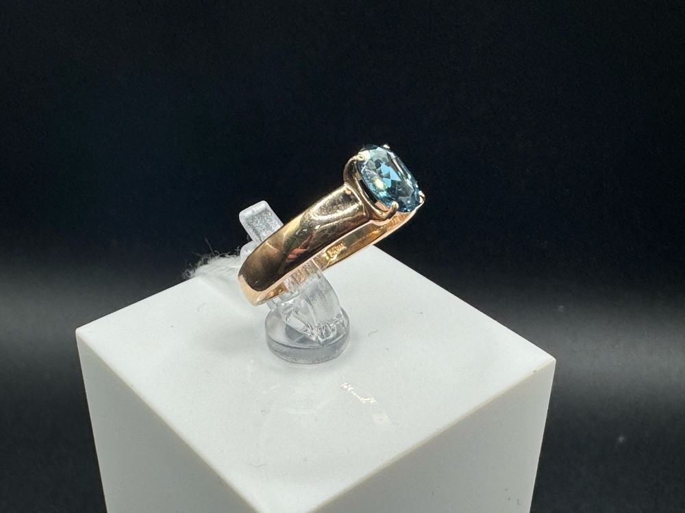 КОЛКМ585 КОЛЬЦО С КАМНЕМ (Au 585)