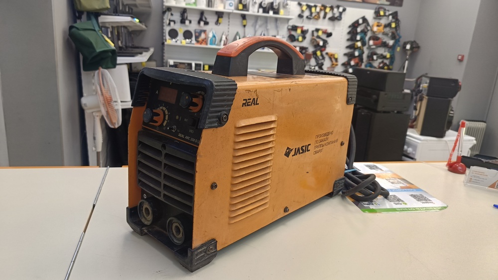 Сварочный аппарат Сварог REAL  ARC 250 D