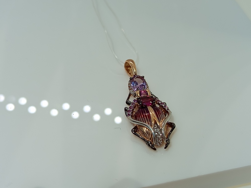 ПОДВЕСКА С КАМНЯМИ (Au 585)