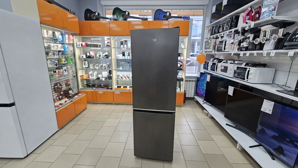 Холодильник Beko B1RCSK251G