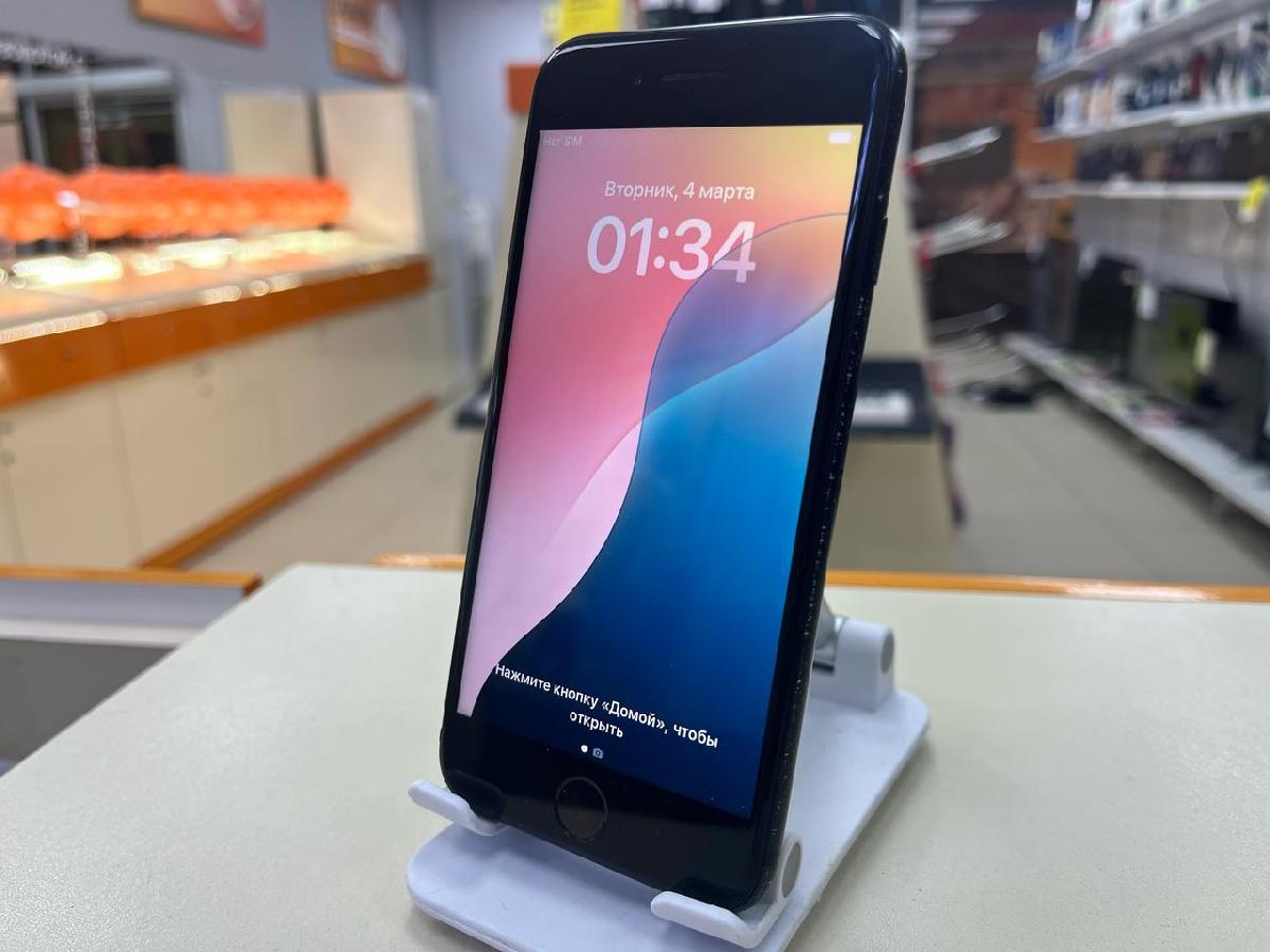 Смартфон Apple iPhone SE 2020 64Gb