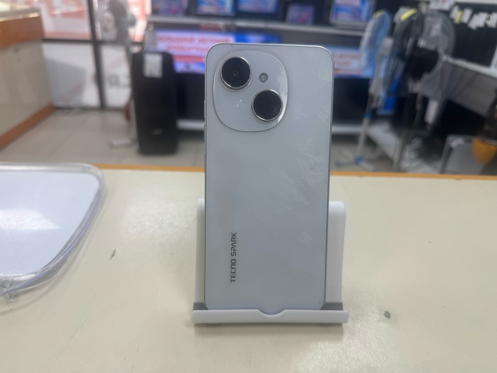Смартфон Tecno Spark Go1 4/64