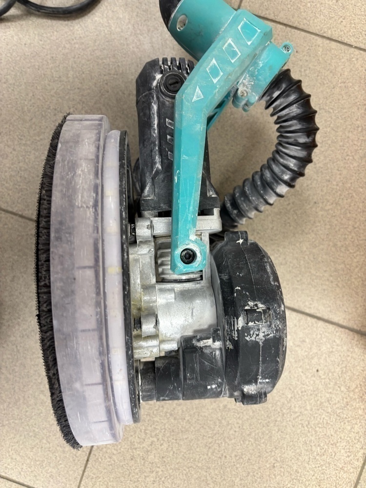 Полировальная машина Sturm! DWS6010SL