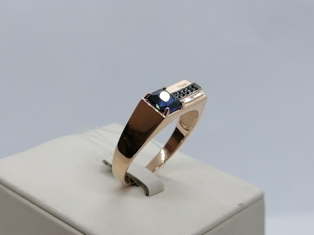 КОЛЬЦО ПЕЧАТКА Сапфир с камнями (Au 585)