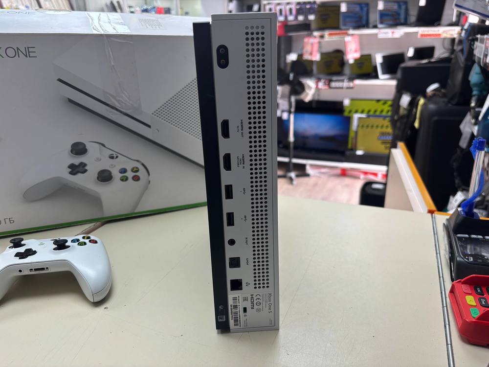 Игровая приставка Xbox One S 500Gb