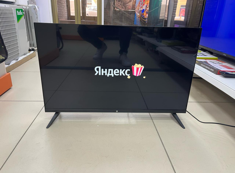 LED Телевизор HI VHIX-32F199MSA