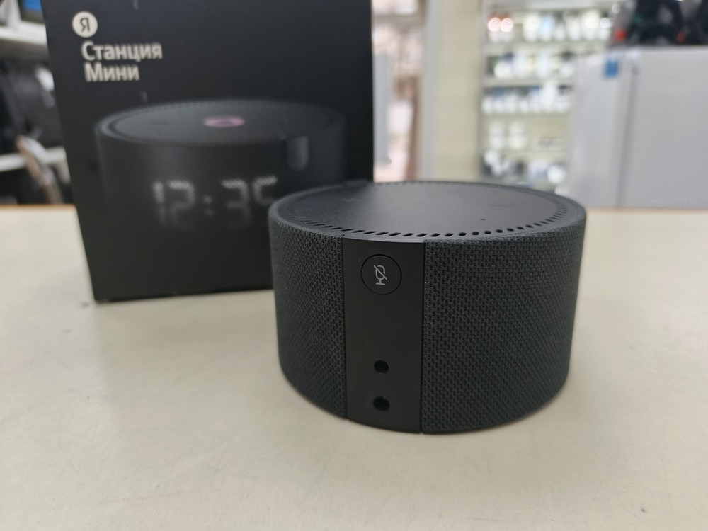 Умная колонка Яндекс Мини с часами