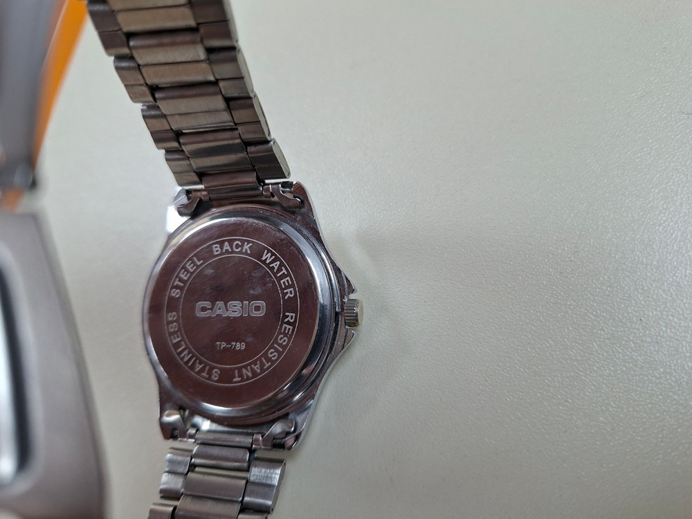 Часы наручные Casio TP-789