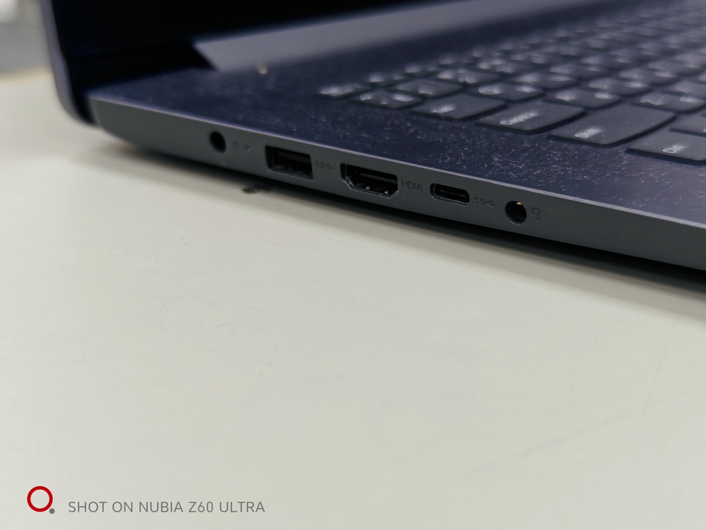 Ноутбук Lenovo; I3-1115G4, HD Graphics, 8 Гб, 256 Гб, Нет