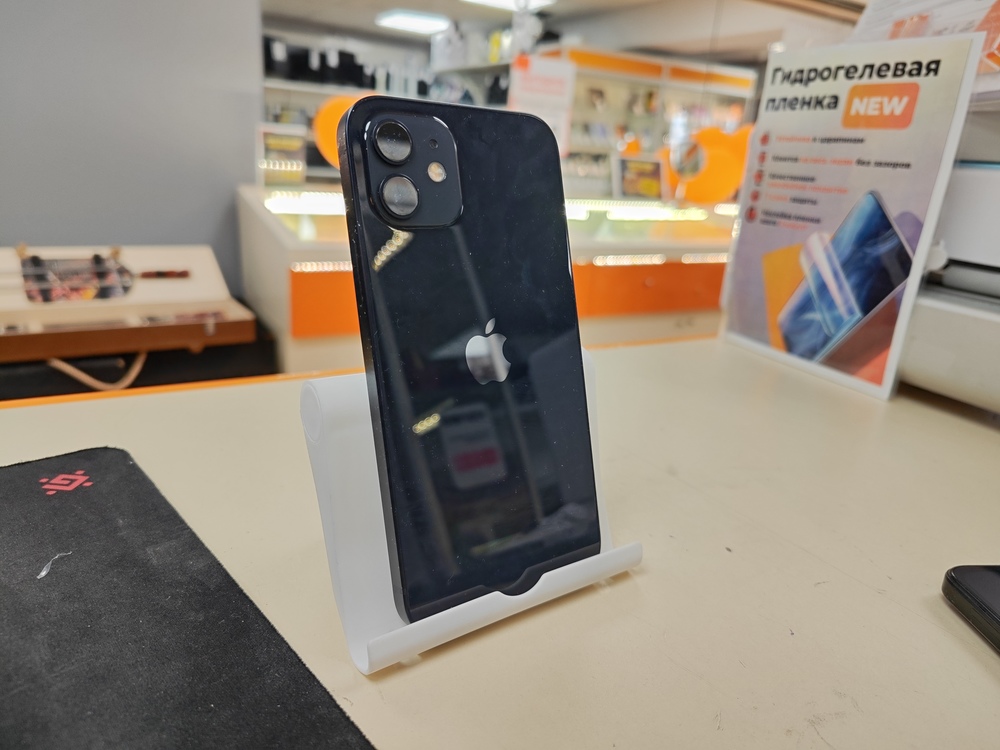 Смартфон Apple iPhone 12 64Gb