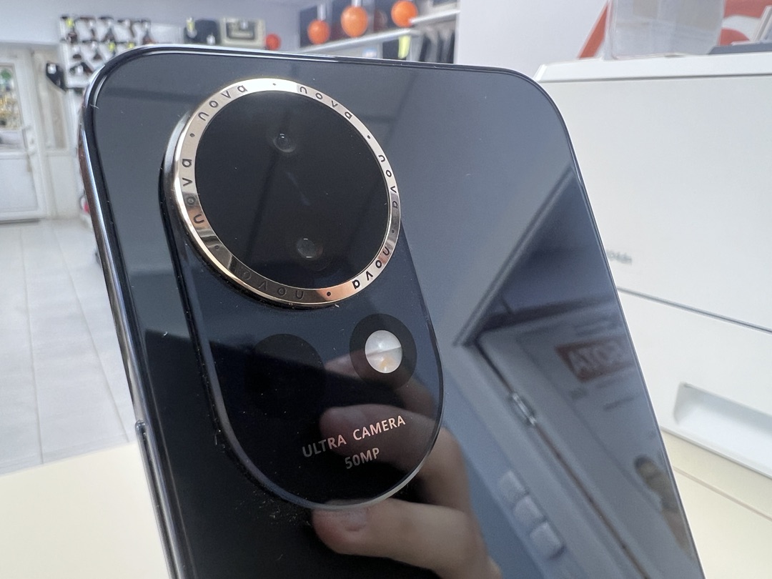 Смартфон Huawei Nova 13 12/256