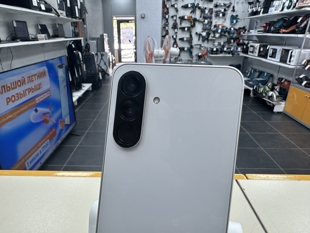 Смартфон Samsung Galaxy A56 8/256