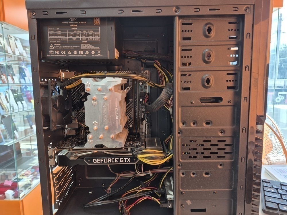 Системный блок Noname;  Core I5-11400F, GeForce GTX 1660 Ti, 24 Гб, 120 Гб, 120 Гб