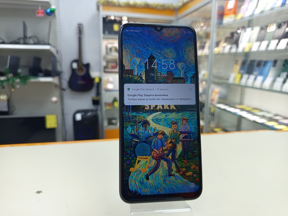 Смартфон Tecno Spark 8C 4/64