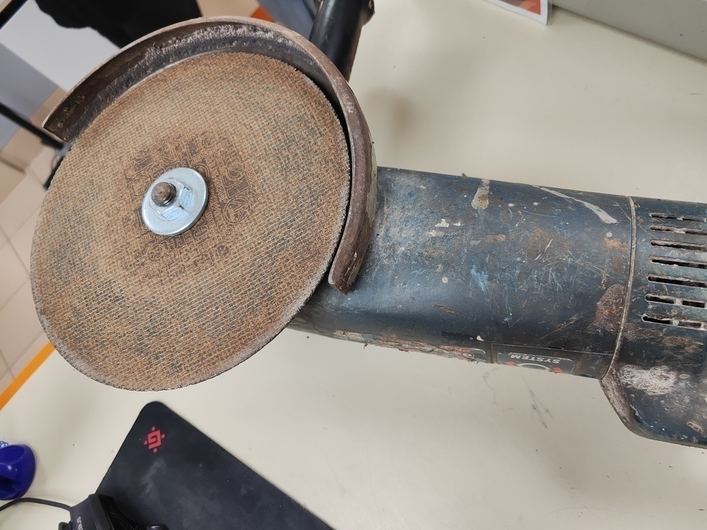 Угловая шлифмашина Bosch 24-230 JBX