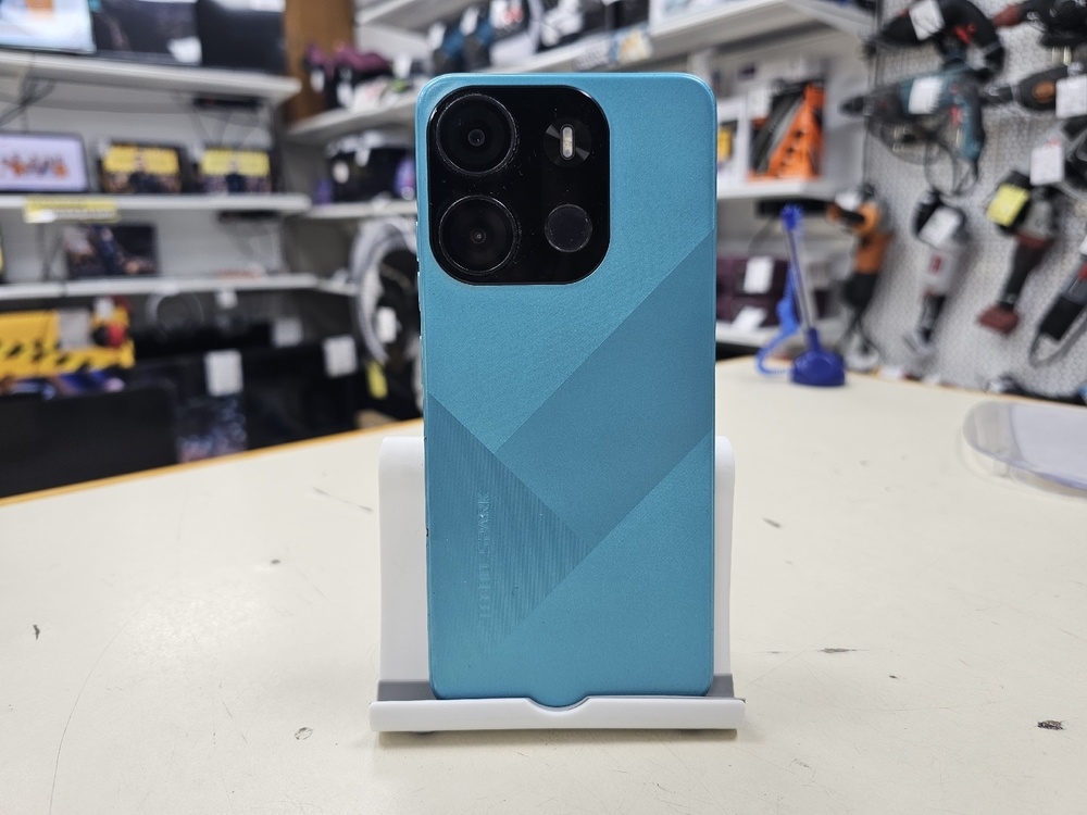 Смартфон Tecno Spark Go 2023 4/64