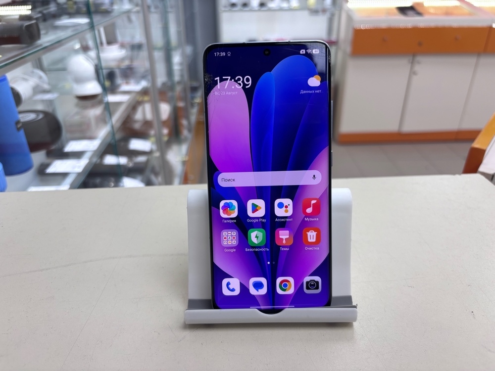 Смартфон Xiaomi 12 8/128