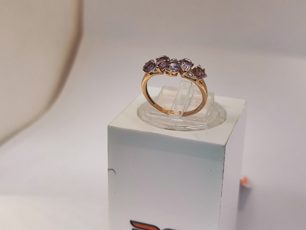 КОЛЬЦО С КАМНЯМИ (Au 585)