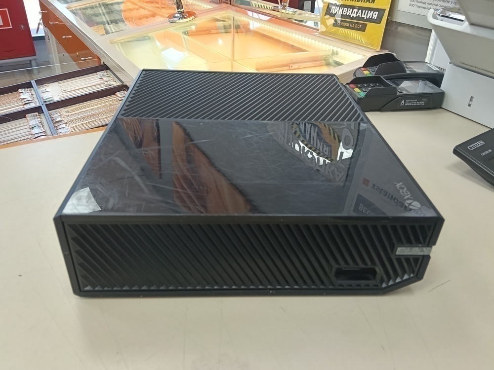 Игровая приставка Xbox One 500Gb