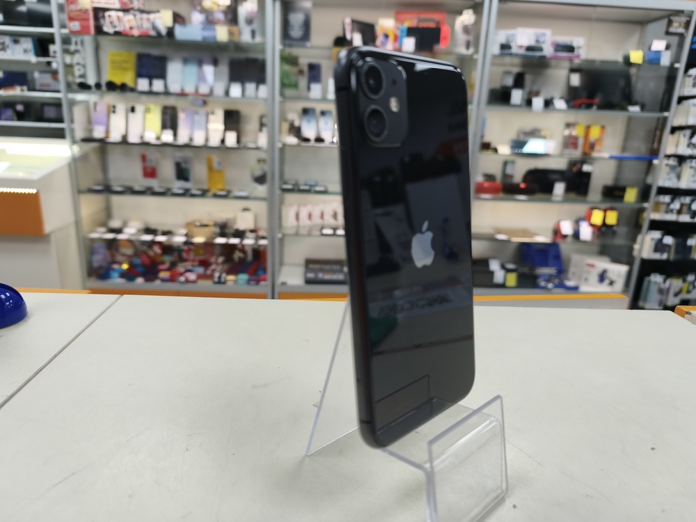 Смартфон Apple iPhone 11 64Gb