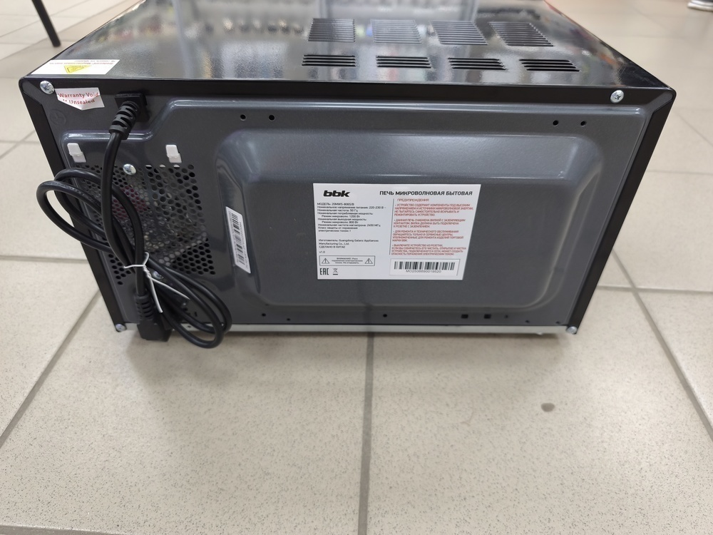 Микроволновая печь BBK 20MWS-806S