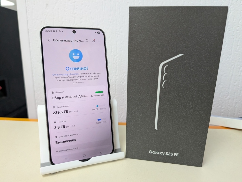 Смартфон Samsung Galaxy S25 FE 8/256