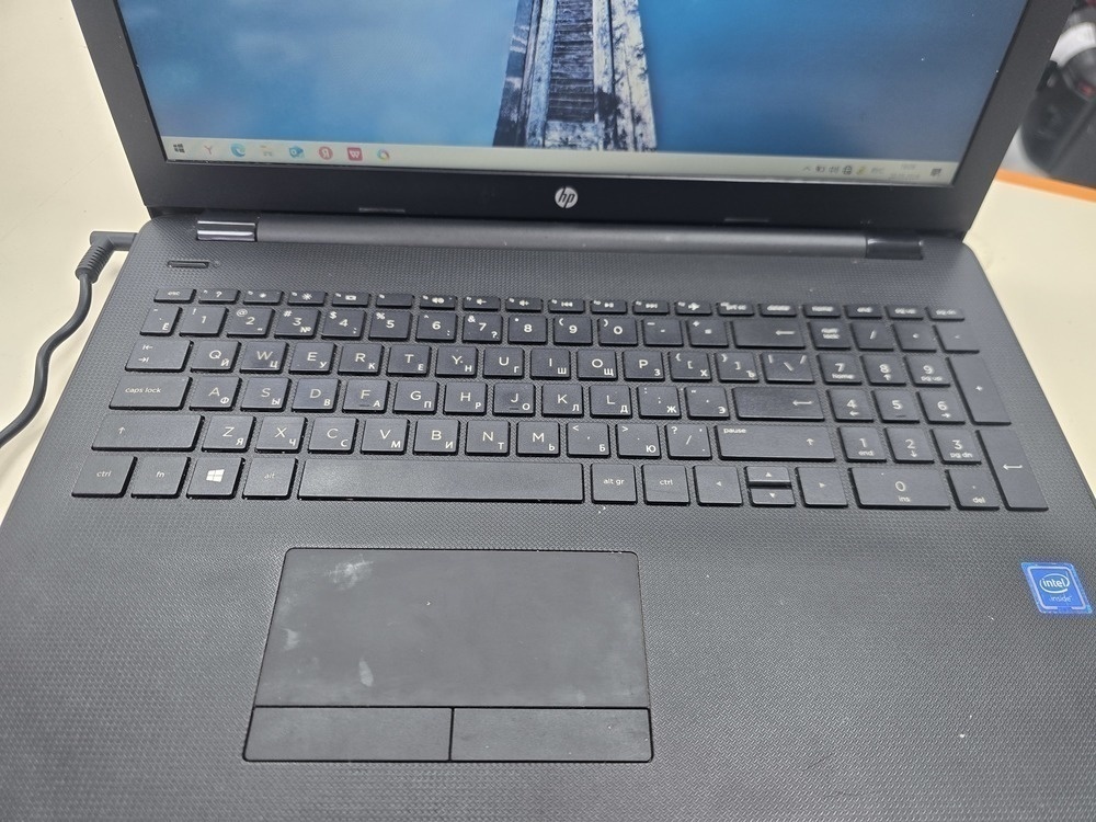 Ноутбук HP .; Celeron N3060, HD Graphics, 4 Гб, Нет, 400 Гб