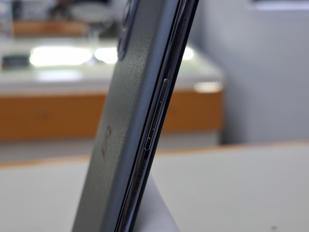 Смартфон OnePlus NORD 2 8/128
