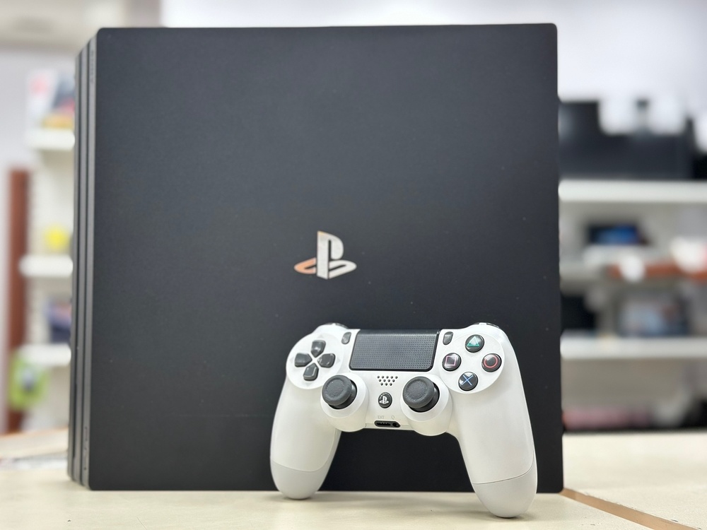 Игровая приставка PlayStation 4 Pro 1Tb