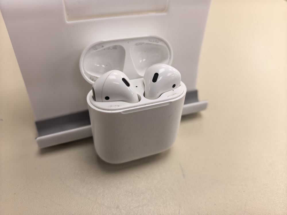 Наушники беспроводные Apple AirPods 2