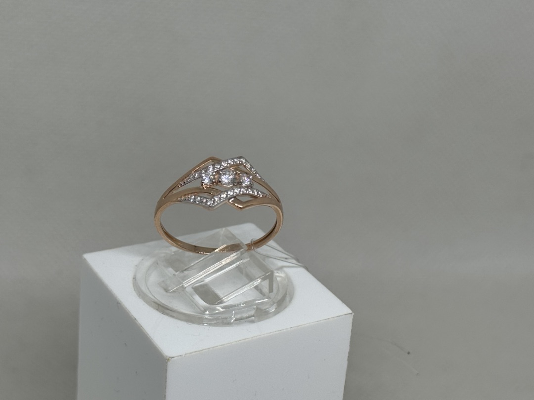 КОЛЬЦО С КАМНЯМИ (Au 585)