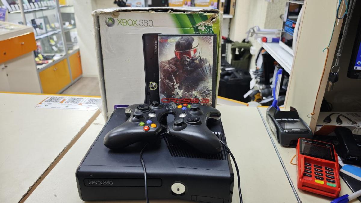 Игровая приставка Xbox 360 S