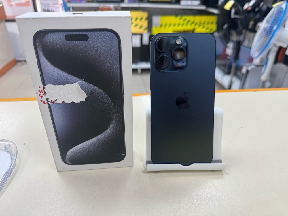 Смартфон Apple iPhone 15 Pro Max 256Gb