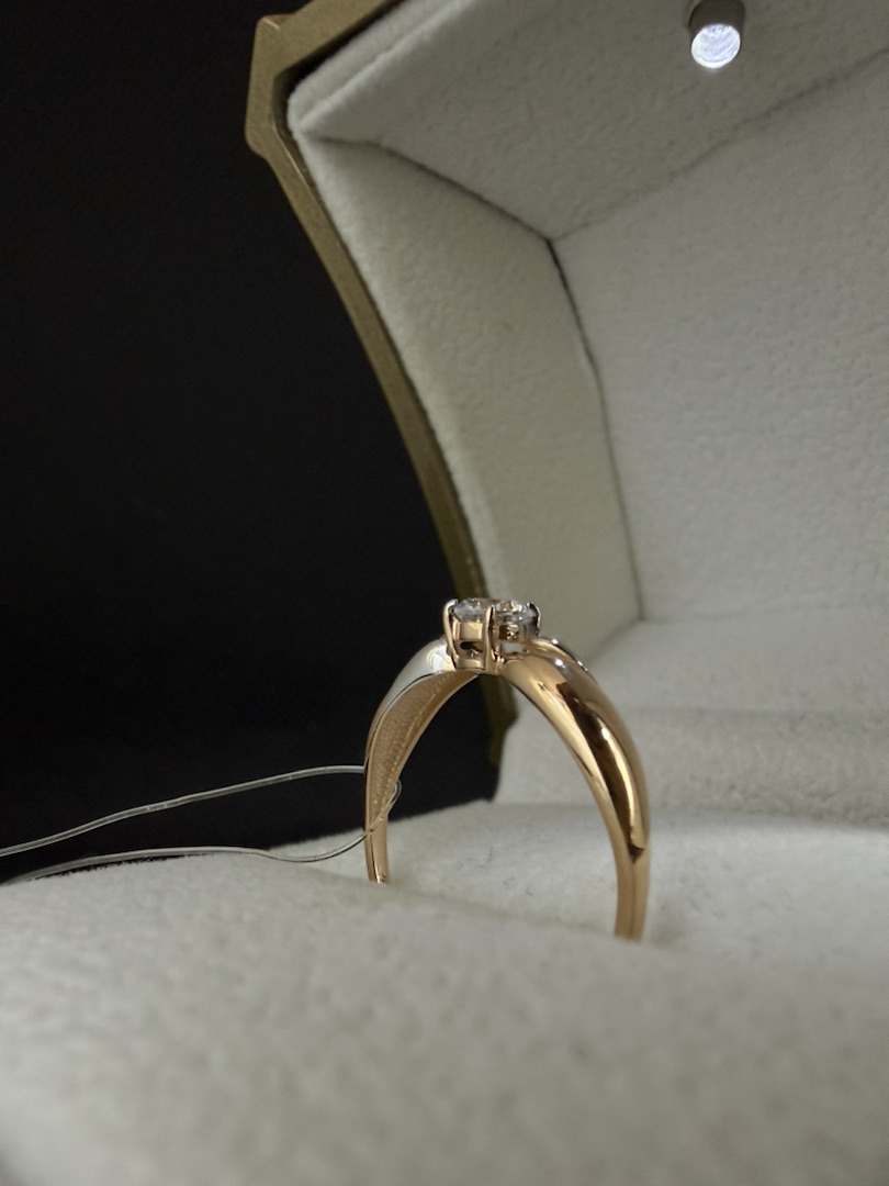 КОЛЬЦО С КАМНЕМ (Au 585)