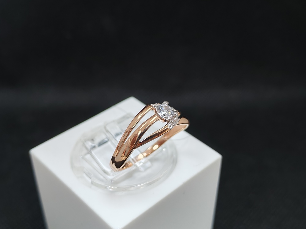 КОЛЬЦО С КАМНЯМИ (Au 585)