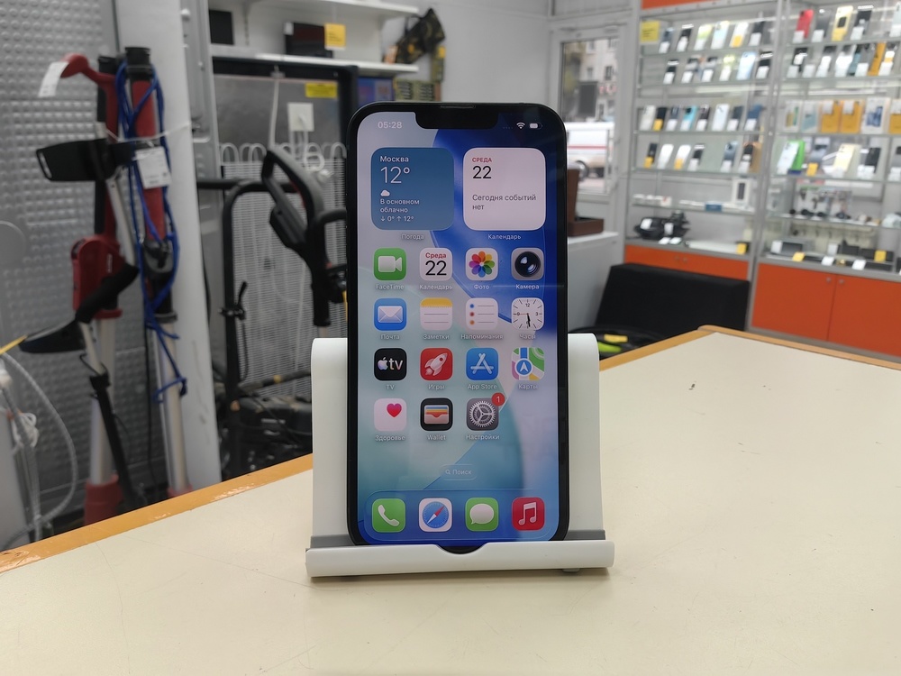 Смартфон Apple iPhone 13 128Gb