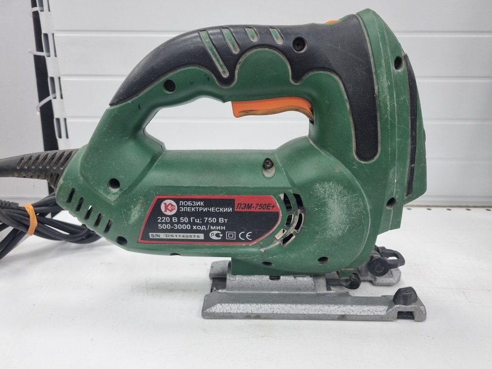 Лобзик Калибр ЛЭМ-710Е