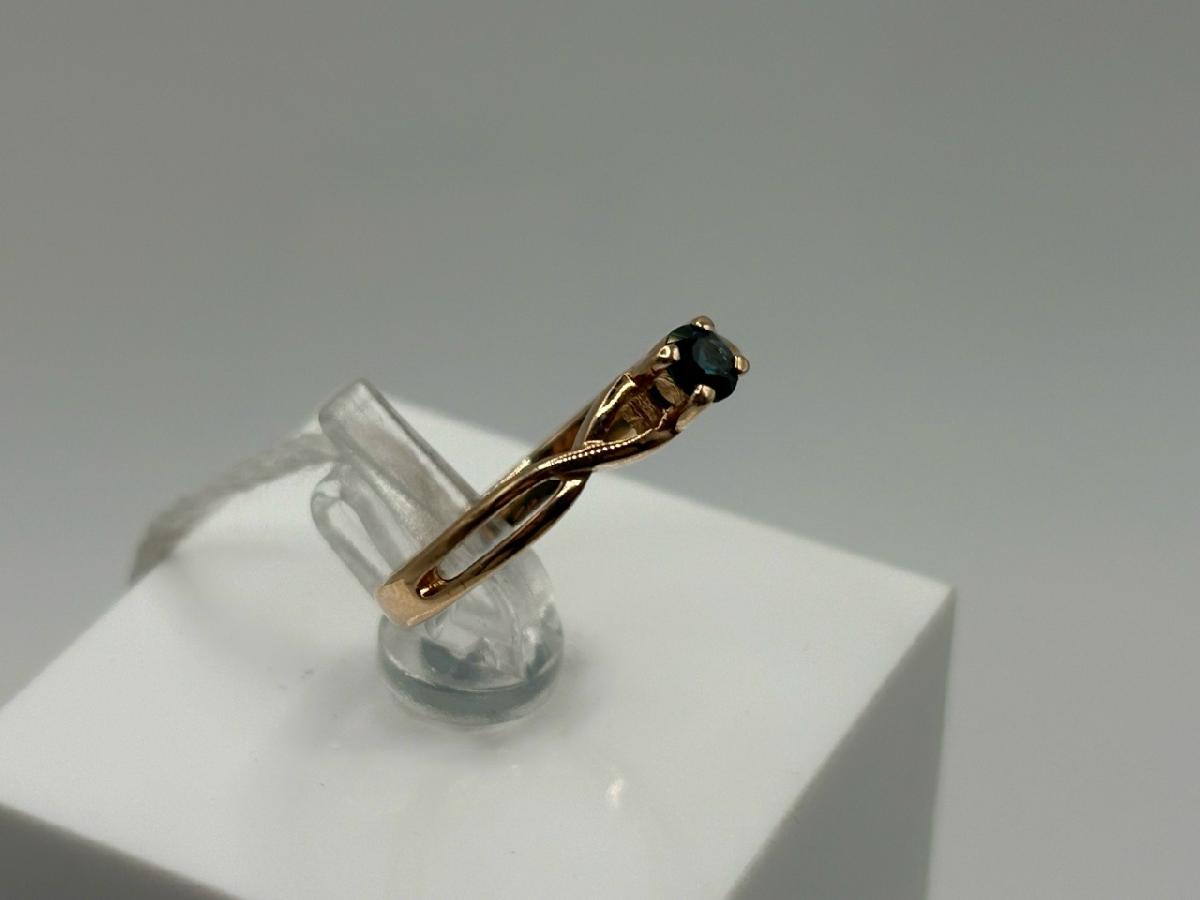 КОЛКМ585 КОЛЬЦО С КАМНЕМ (Au 585)