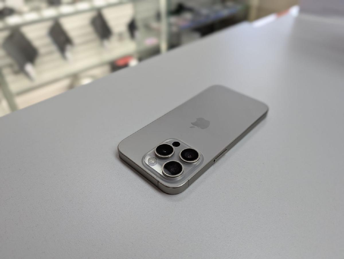 Смартфон Apple Iphone 15 Pro 512 Gb