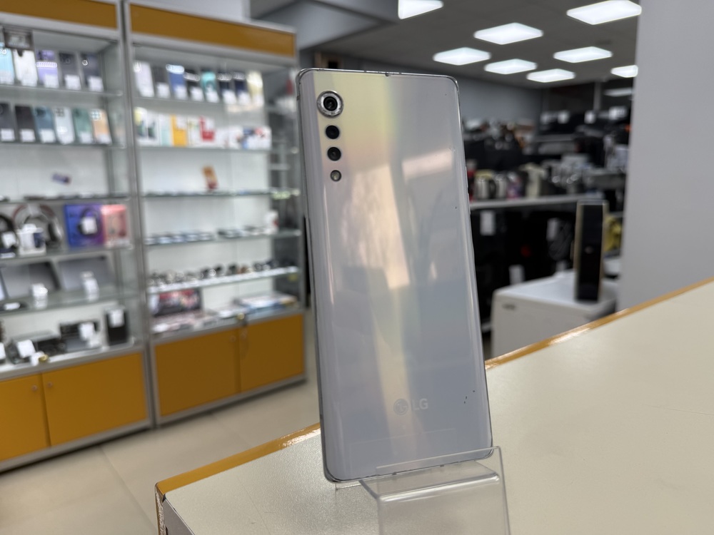 Смартфон LG Velvet 8/128