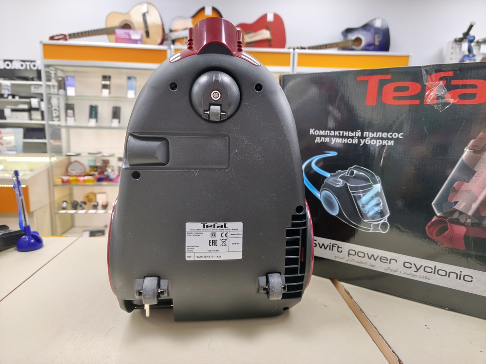 Пылесос Tefal Swift Power Cyclonyc TW2943EA