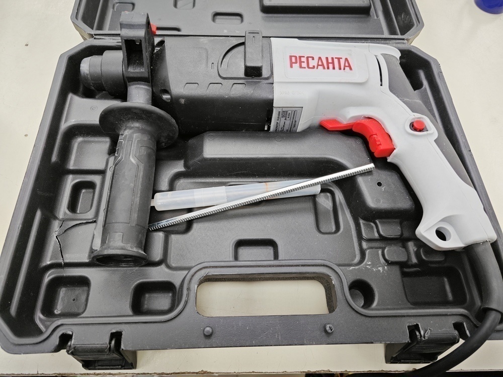 Перфоратор Ресанта П-24-650К