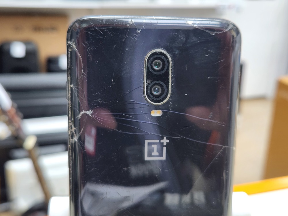 Смартфон OnePlus 6T 8/128