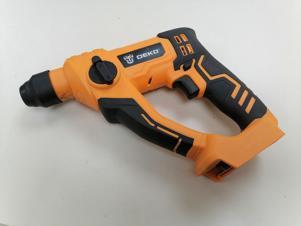 Перфоратор Deko DKCH20