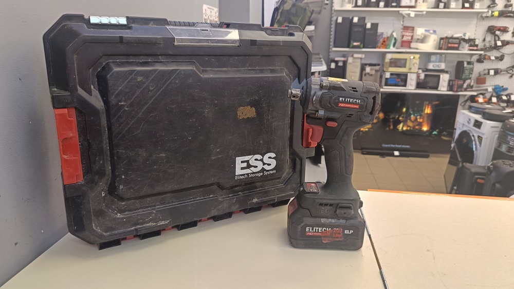 Гайковерт Elitech CW 2004SL